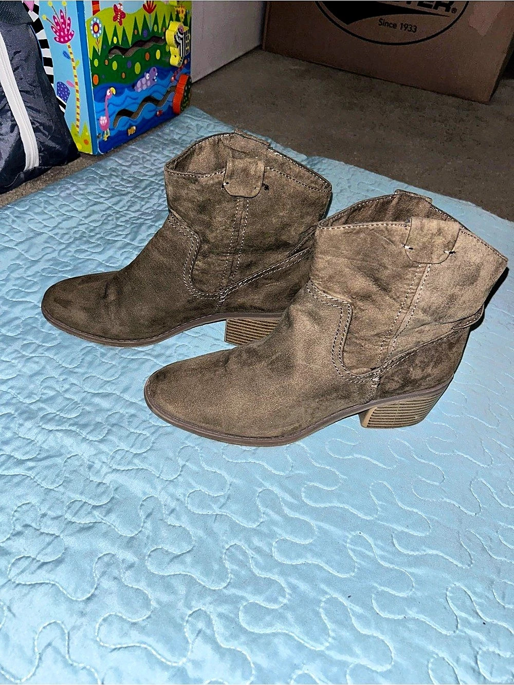 Merona Brown Vegan Suede Heeled Ankle Cowgirl Boots Size 8